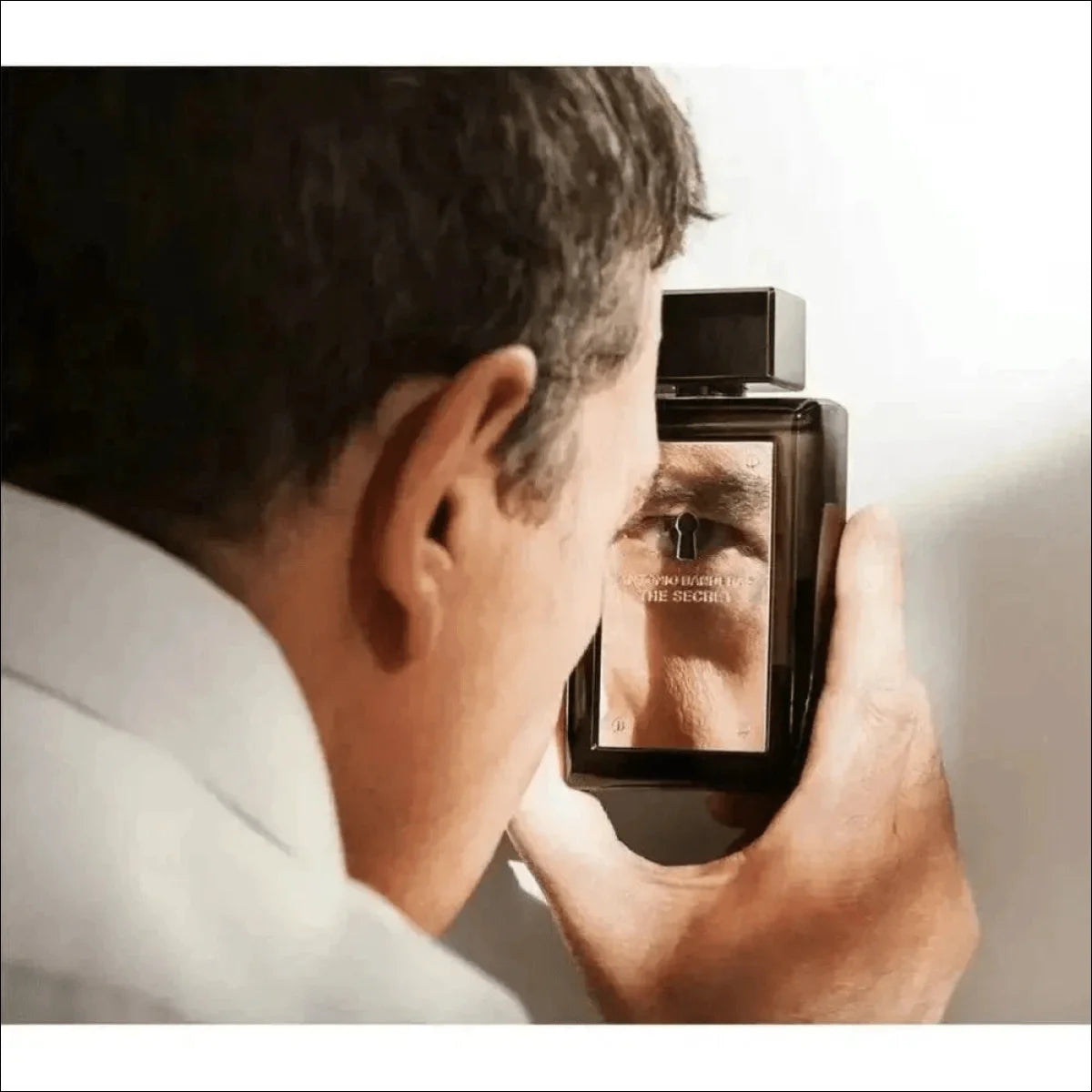 Antonio Banderas The Secret Perfume Masculino - Edt 200ml - Jm Grife - issues - Jm Grife - Antonio Banderas The Secret Perfume Masculino - Edt 200ml